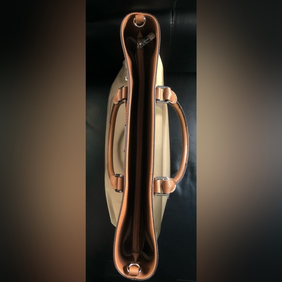 MICHAEL KORS COLGATE HANDBAG. - Picture 5 of 6